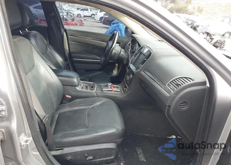 2015 Chrysler 300 Limited из США, поврежденный, VIN 2C3CCAAG6FH797465